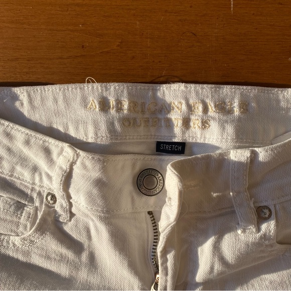 White ae shorts - Picture 8 of 8